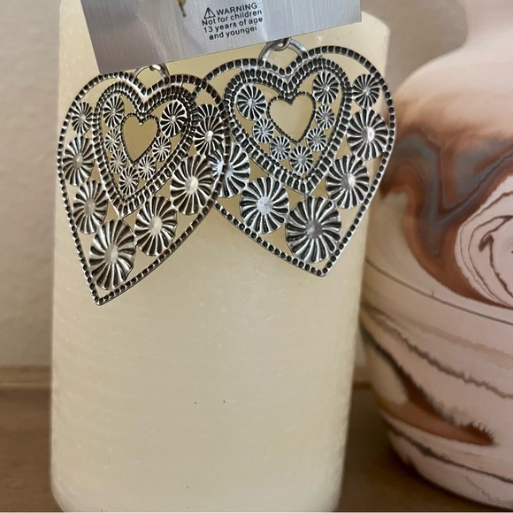 Fashion Jewelry Silver and Ruby Red Filagree Heart Earrings Pierced Dangle - Picture 3 of 3